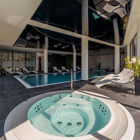 Horyzont Apartamenty - Apartamenty Westin House Sauna, Basen I Silownia コウォブジェク エクステリア 写真